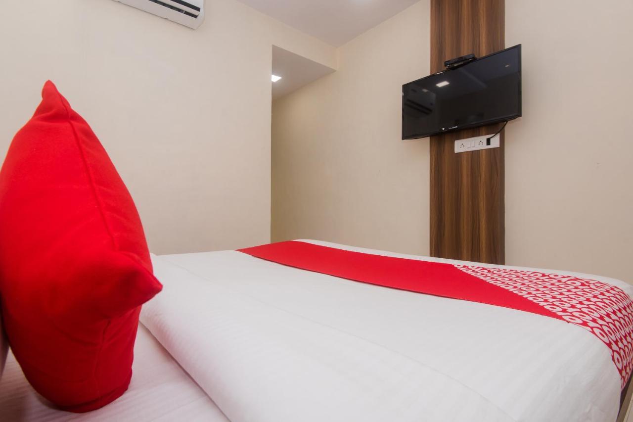 Oyo Flagship 23259 Galaxy 3* Mumbai (Bombay)